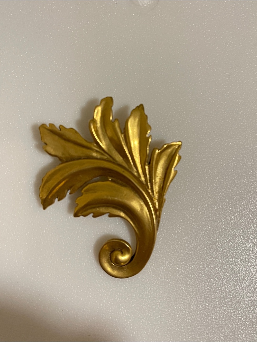 Vintage 1995 MMA Leaf Brooch Satin Gold Tone Metropolitan Museum of Art